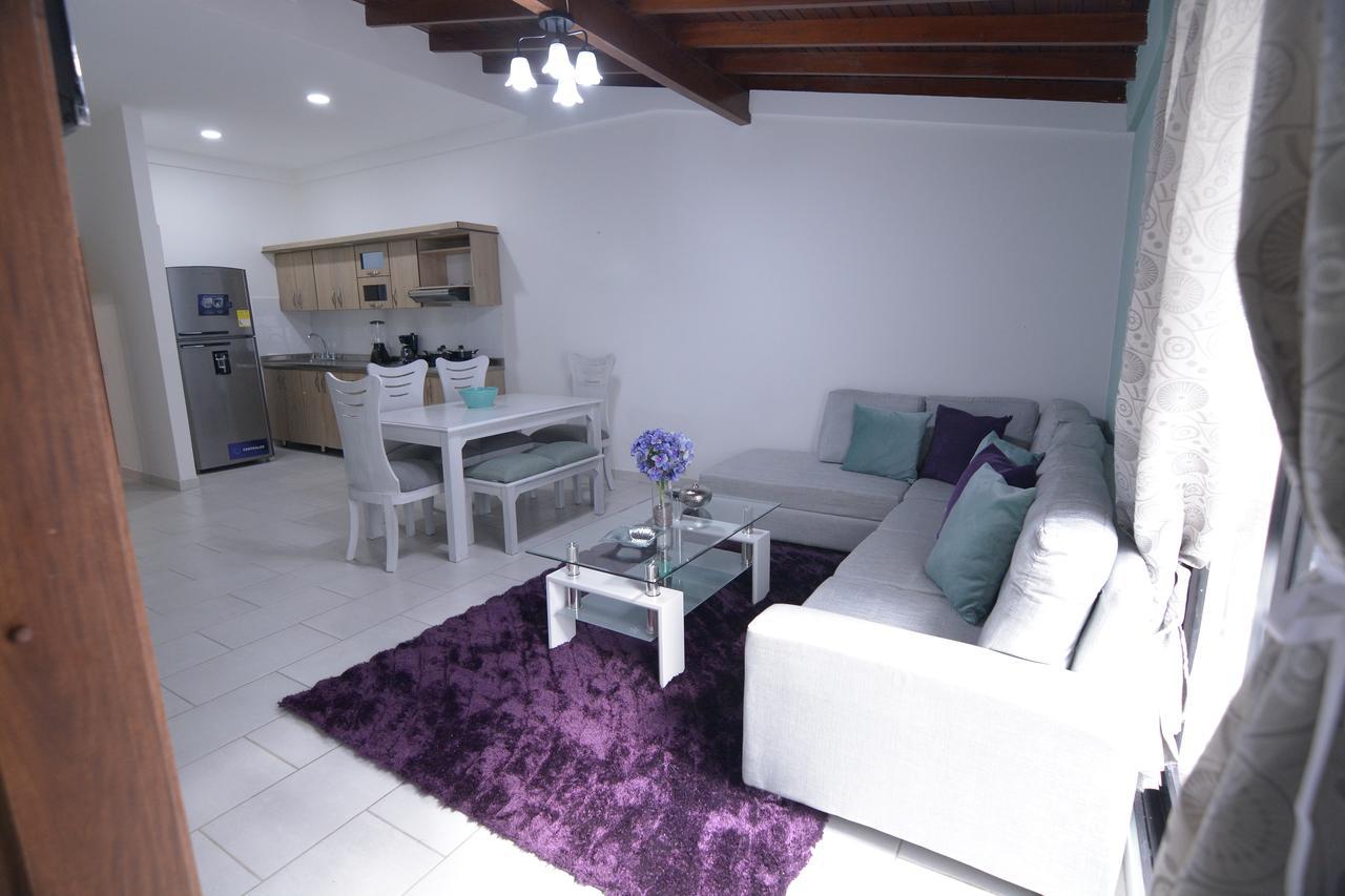 Apartamentos Amoblados Laureles Estadio Medellin Casa Margarita Extérieur photo