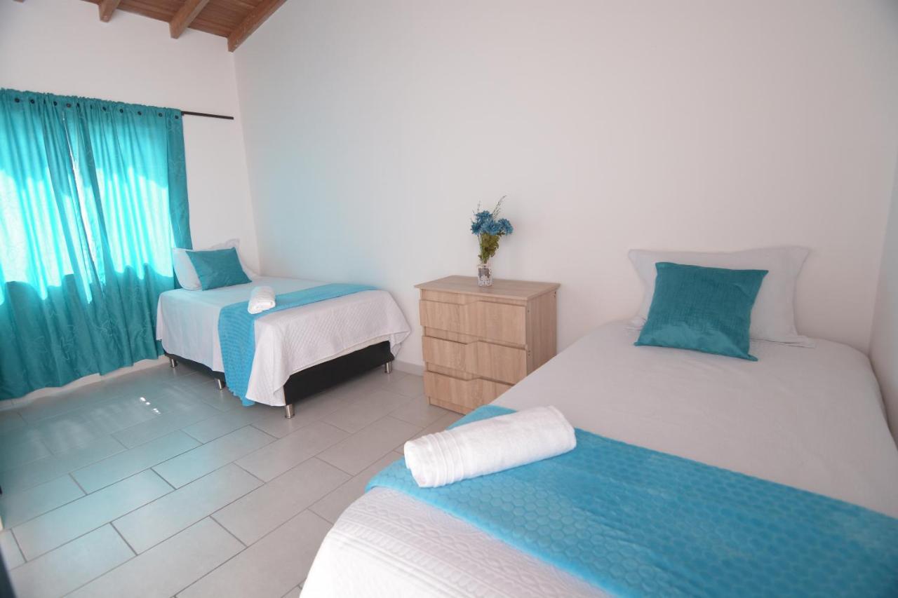 Apartamentos Amoblados Laureles Estadio Medellin Casa Margarita Extérieur photo